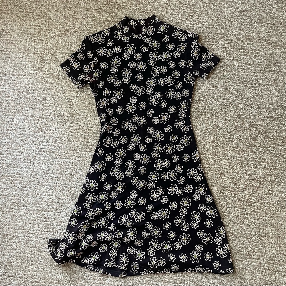 Vintage 90’s La Belle Black and White Floral Mini Dress